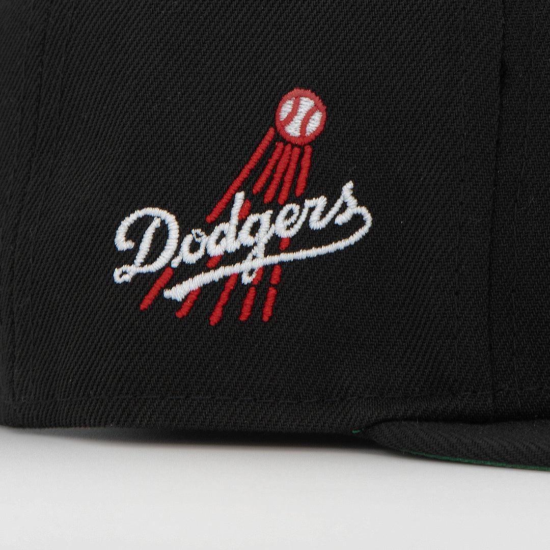 Santa Barbara Dodgers x New Era Black 9FIFTY Snapback Hat – Quality Headwear & Classic Streetwear Baseball Cap. Available at Wolf's Head. Detail Right