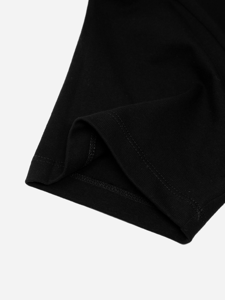 Sleeve detail of the Wolf&